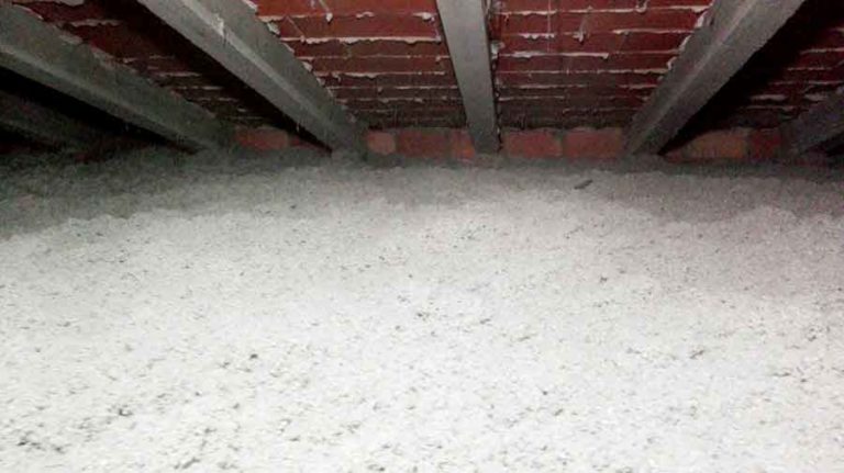 Manta de celulosa en techo