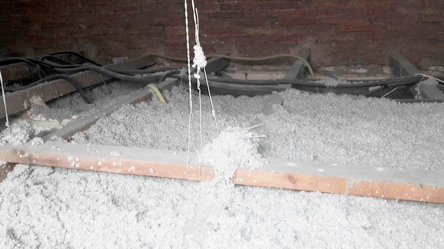 Aislamiento térmico de un falso techo en Terrassa