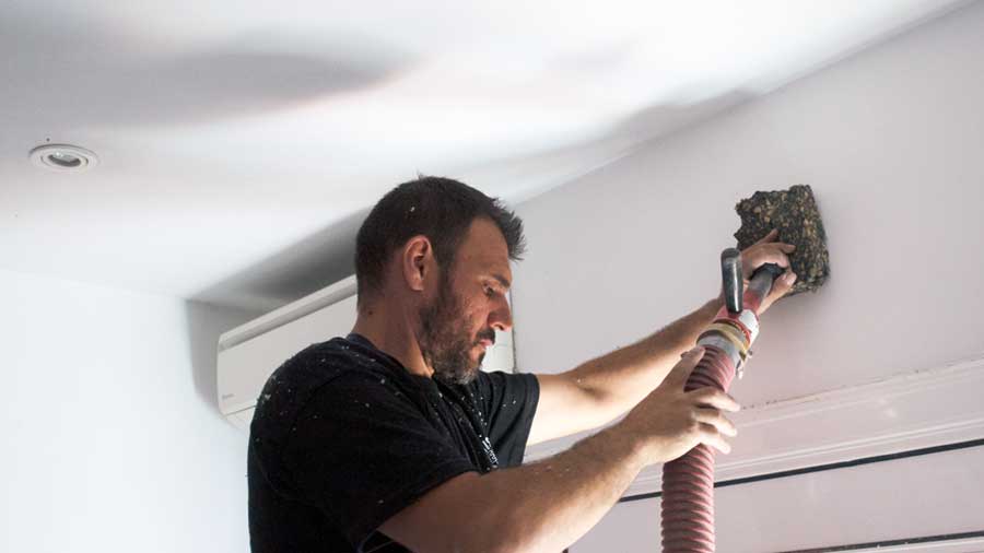 Aislamiento termico de paredes mediante insuflado de celulosa