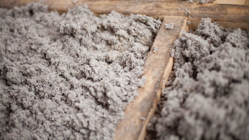 Aislar sin obras una casa es posible con insuflado de celulosa | Aistercel