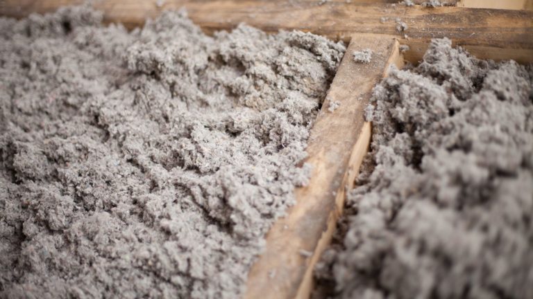 Aislar sin obras una casa es posible con insuflado de celulosa | Aistercel
