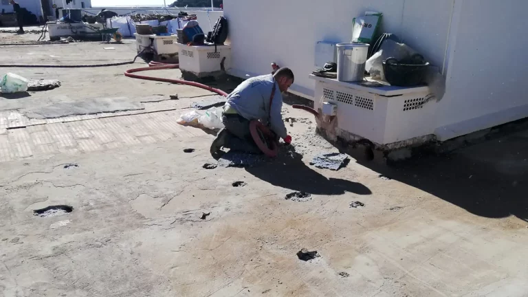 Aislar azotea por exterior con celulosa